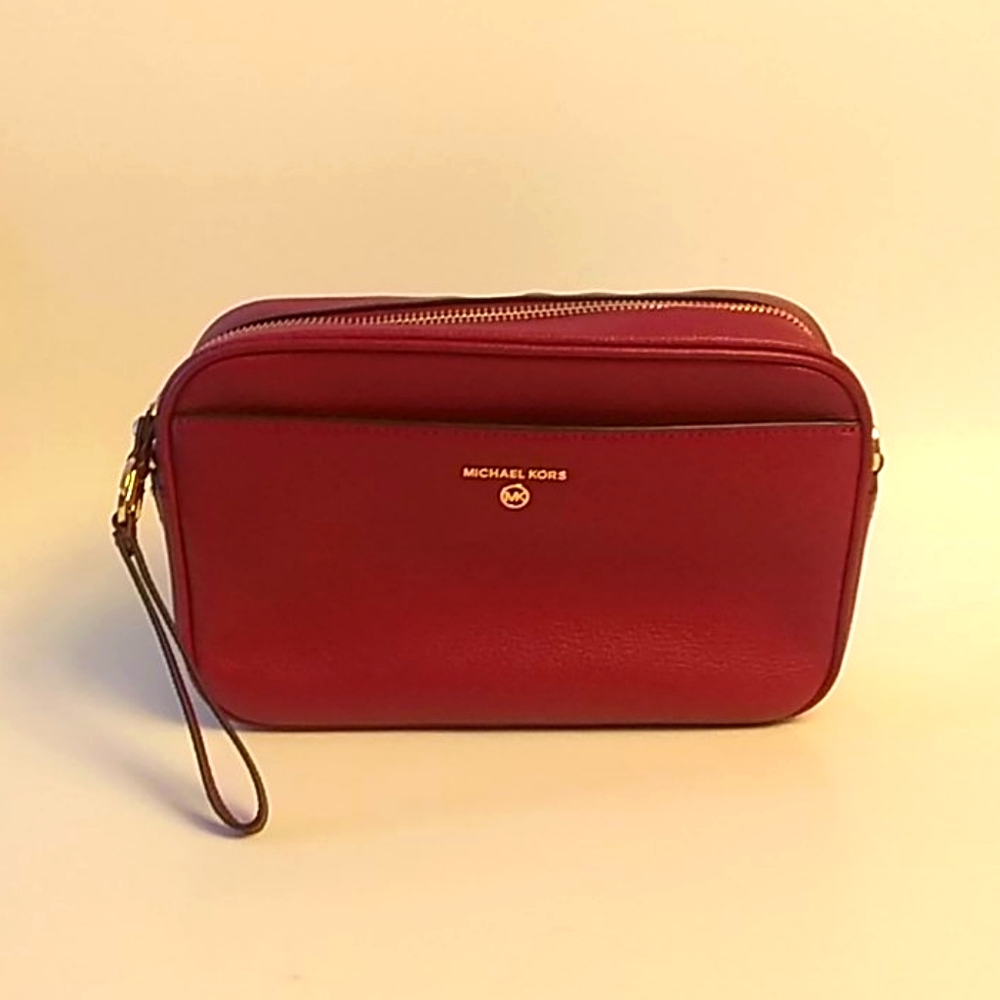 Michael Kors Jet Set Charm Camera Crossbody